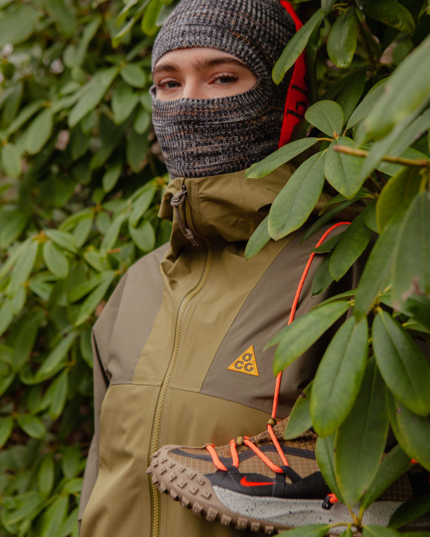 acg mountain fly gore tex on feet
