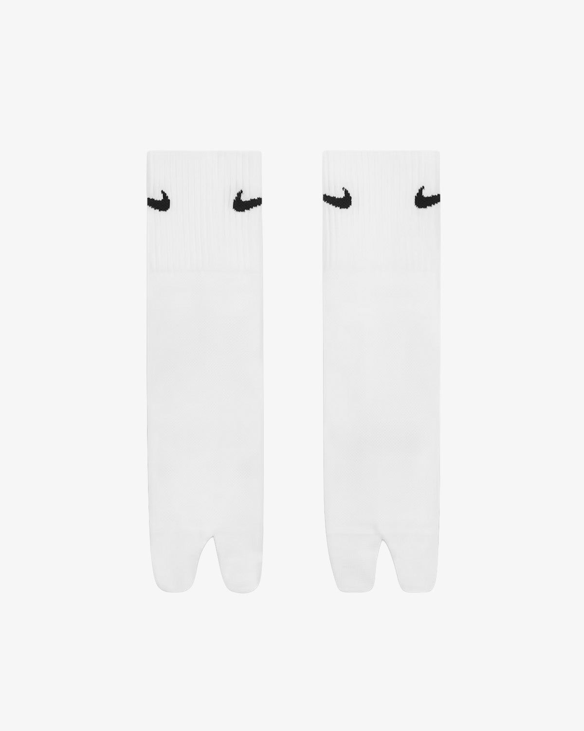 Nike Everyday Plus Ankle Tabi Socks White Nike Everyday Plus Ankle Tabi Socks White