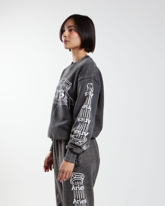 Aries Arise Aged Overlord Sweatshirt