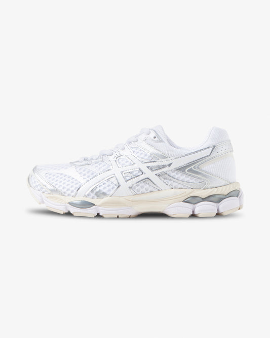 White Asics Gel Cumulus 16 sneaker, side view