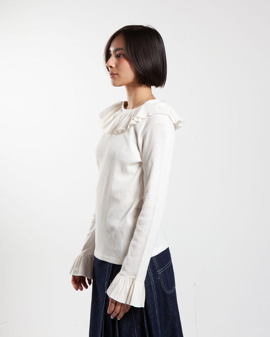 Ivory Beams Boy knitted ruffle women’s shirt, side view