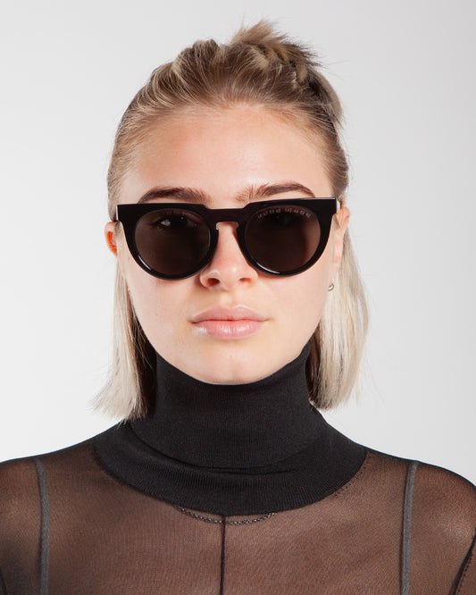 Clean Waves Type 05 Black