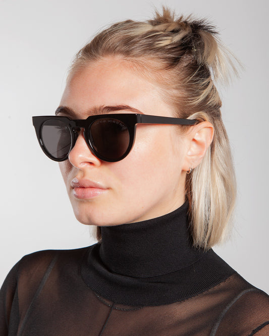 Clean Waves Type 05 Black