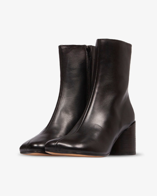 MM6 by Maison Margiela Ankle Boot Black