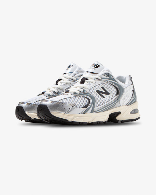 New Balance 530 Silver Metallic/Black Cement