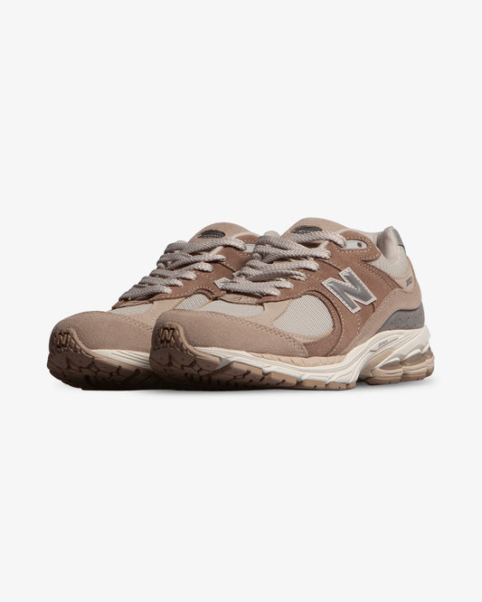 New Balance M2002 Driftwood/Sandstone