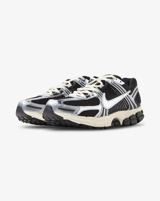 Nike Zoom Vomero Black/Chrome