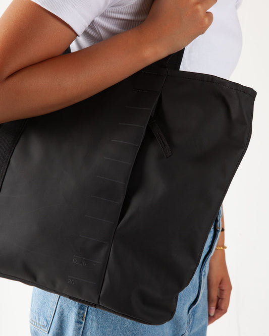 DB Journey Essential Tote 20L Black Out
