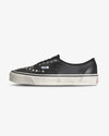 Vans, low-profile sneaker, black, side view