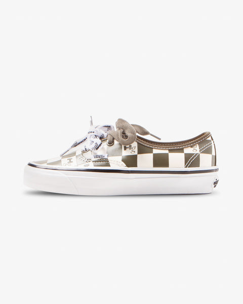 Homme Girls × OTW by Vans Authentic 44 OTW by Vans X HommeGirls Authentic 44 in Military Green