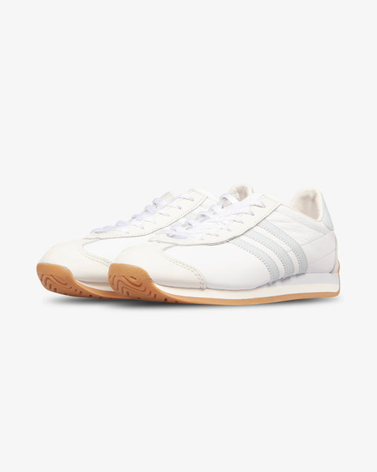 Adidas originals v online e a waterfront