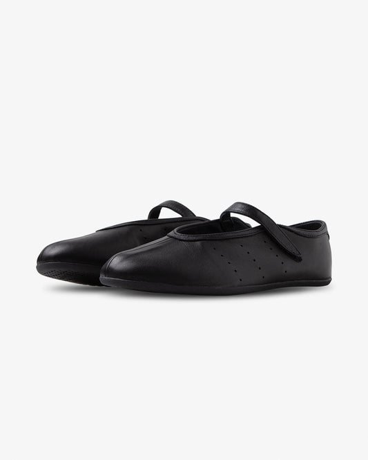 adidas Stan Smith Lo Pro Triple Black