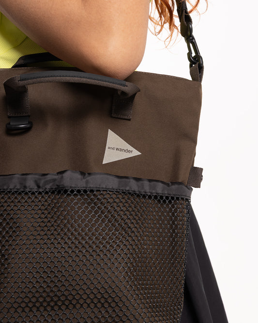 and wander PE/CO 2way Bag Dark Khaki